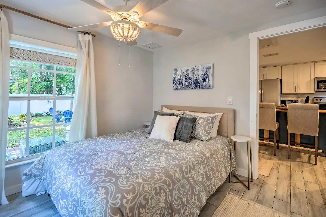 Central Point Tampa Home With Outdoor Lounge! United States